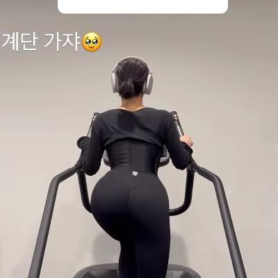 계단 런닝머신하는 프로미스나인 이채영 뒤태 ㄷㄷㄷㄷ